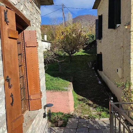 The Yellow Mansion! αγιος γεώργιος νηλείας πήλιο *