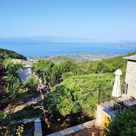 The Yellow Mansion! αγιος γεώργιος νηλείας πήλιο Villa Agios Georgios Nileias