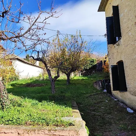 Villa The Yellow Mansion! αγιος γεώργιος νηλείας πήλιο *