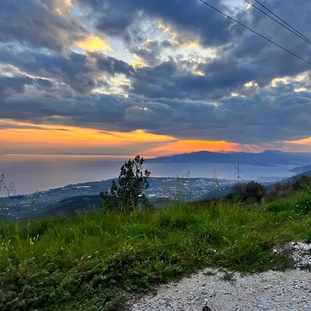 Villa The Yellow Mansion! αγιος γεώργιος νηλείας πήλιο Agios Georgios Nileias